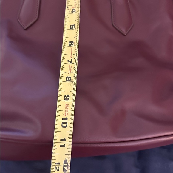 NWT. J Crew Maroon Leather Tote medium - Picture 7 of 9